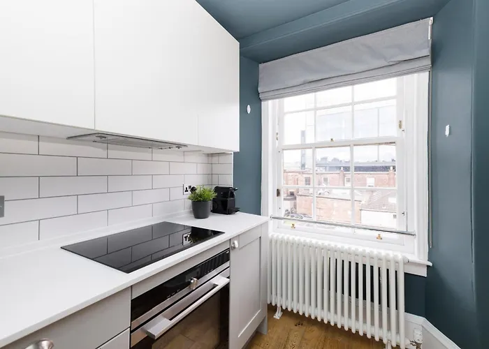 Joivy Spacious 2Br Apt, Moments From West End