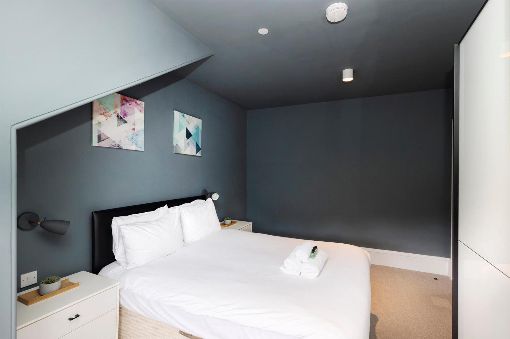 Apartment Joivy Spacious 2br Apt, Moments From West End EDI