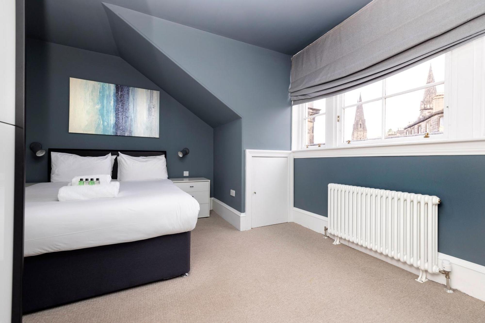 Apartment Joivy Spacious 2br Apt, Moments From West End EDI