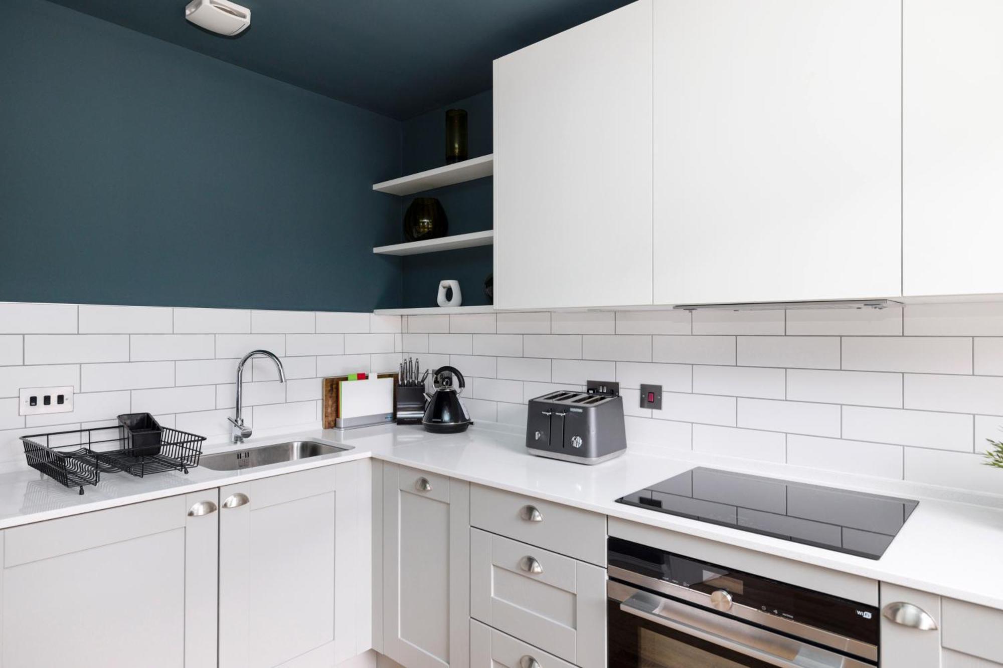 Joivy Spacious 2br Apt, Moments From West End EDI