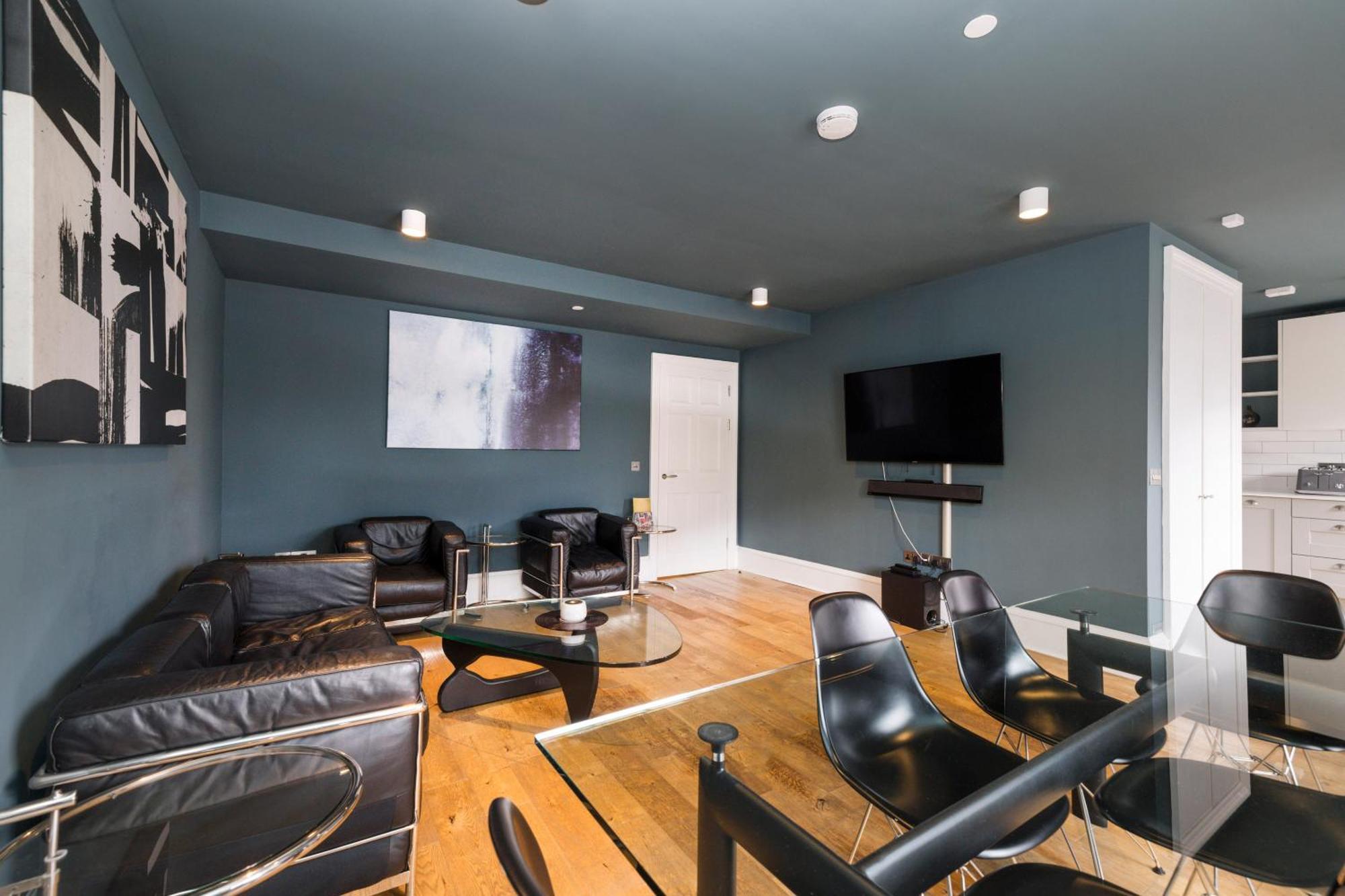 Apartment Joivy Spacious 2br Apt, Moments From West End EDI