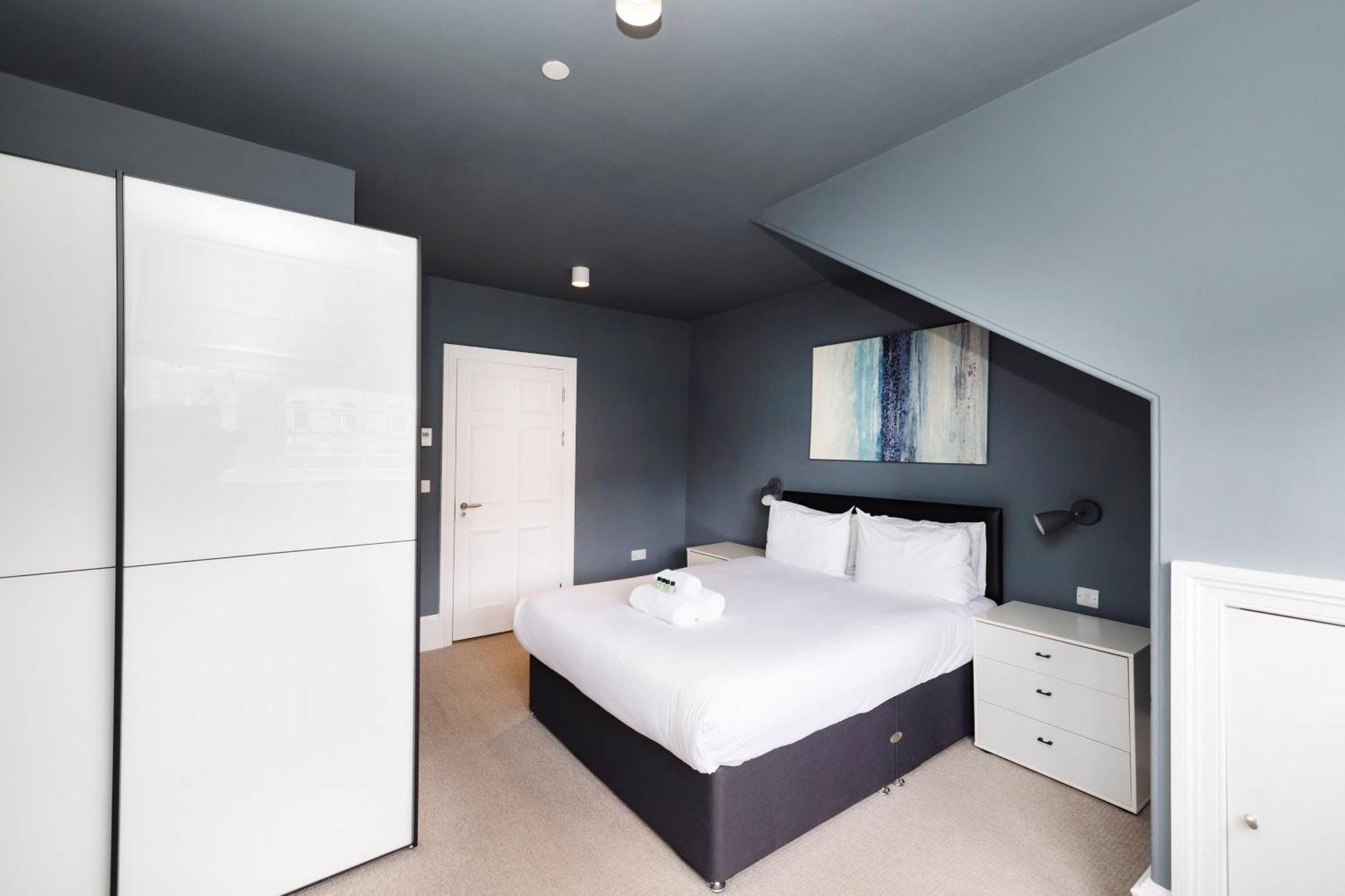Appartamento Joivy Spacious 2br Apt, Moments From West End